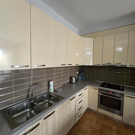 Ar 2 Bedrooms * Vlorë